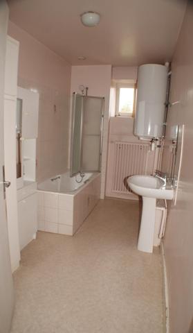 maison en pierre grand volume de pièces