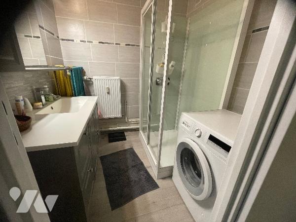 SOISSONS - cet appartement  de 60m² habitable, situé au 4ème étage, avec ascenseur