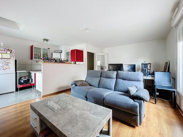 Appartement F2 avec terrasse et garage