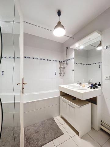 Appartement F2 avec terrasse et garage