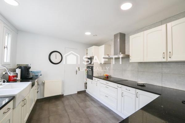 MAISON FAMILIALE - 4 CHAMBRES - CENTRE VILLE