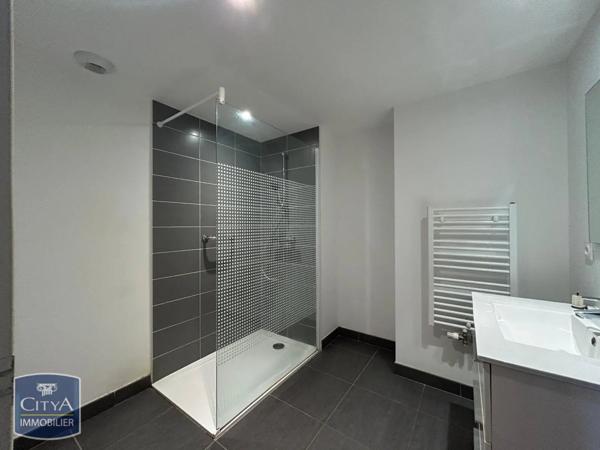 Appartement à louer 3 pièces 66.9m²