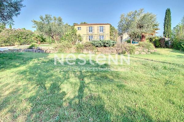 À VENDRE DRAGUIGNAN Maison 5 chambres, 168 m² sur 1500 m² de terrain avec Piscine