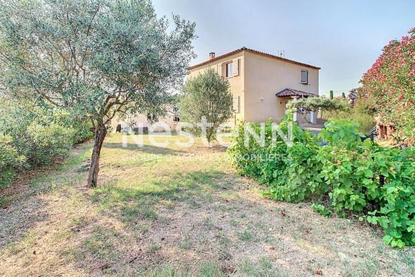 À VENDRE DRAGUIGNAN Maison 5 chambres, 168 m² sur 1500 m² de terrain avec Piscine