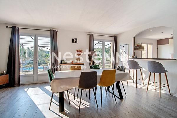 À VENDRE DRAGUIGNAN Maison 5 chambres, 168 m² sur 1500 m² de terrain avec Piscine