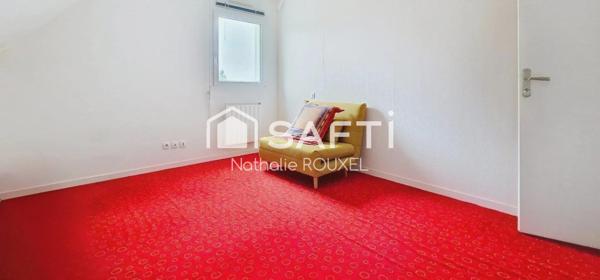 Maison 150 m2, 4 chambres, 1 bureau, double garage avec combles aménageables, terrain 2640m2