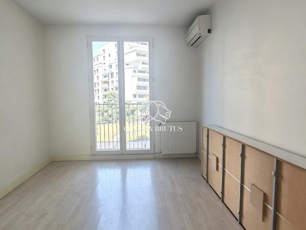 APPARTEMENT T3 74 m² | Lumineux – 2 balcons-Climatisation-Parking