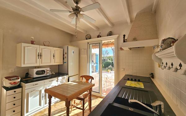 Maison à vendre    4 pièces •  Eyguières