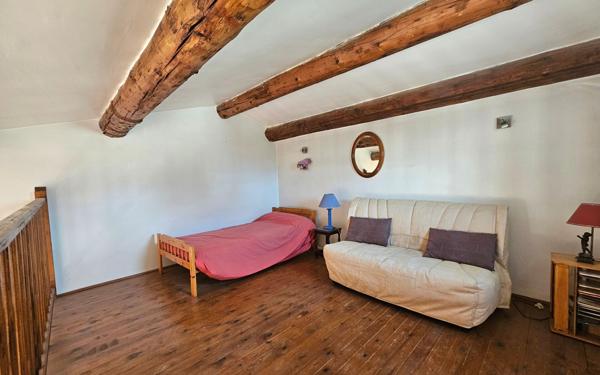 Maison à vendre    4 pièces •  Eyguières