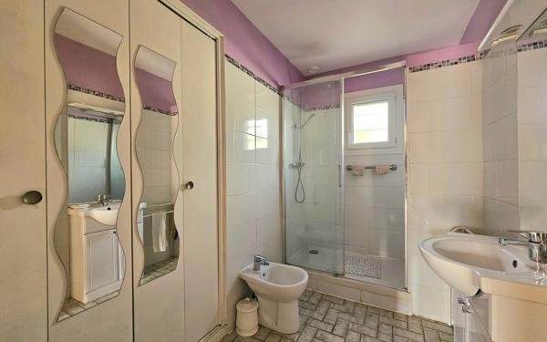 Maison à vendre    4 pièces •  Eyguières