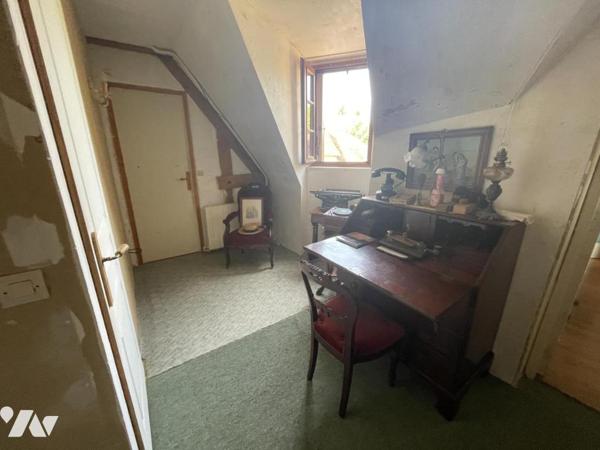 PROPRIETE RURALE de 189m² avec dépendances sur MONCE EN SAONOIS