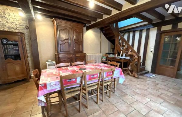 PROPRIETE RURALE de 189m² avec dépendances sur MONCE EN SAONOIS