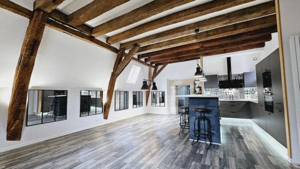 BOURGES CENTRE APPARTEMENT 111M² 4 CHAMBRES PARKINGS