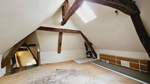 BOURGES CENTRE APPARTEMENT 111M² 4 CHAMBRES PARKINGS