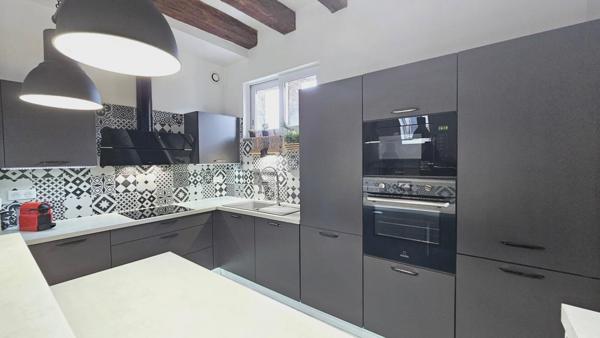 BOURGES CENTRE APPARTEMENT 111M² 4 CHAMBRES PARKINGS