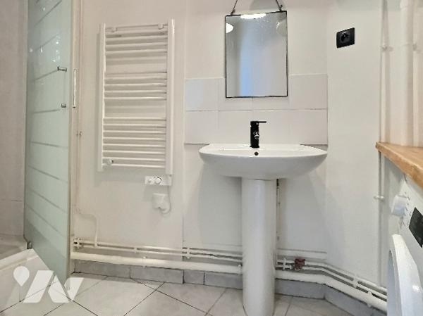 CALME - STUDIO LUMINEUX - BELLE RENOVATION