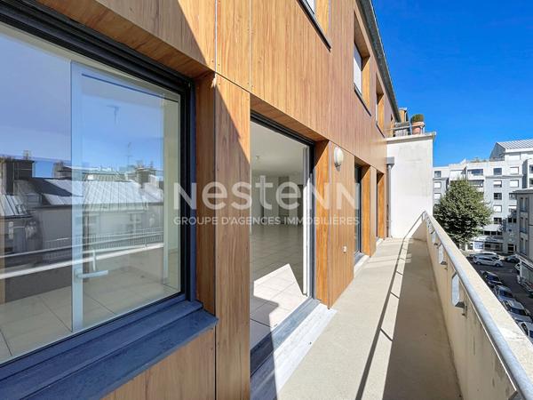 Coeur de Brest : Appartement d'exception de 95 m² avec balcon filant et parking