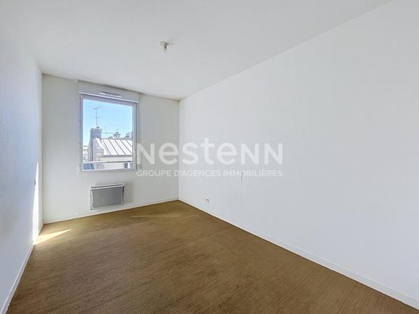 Coeur de Brest : Appartement d'exception de 95 m² avec balcon filant et parking
