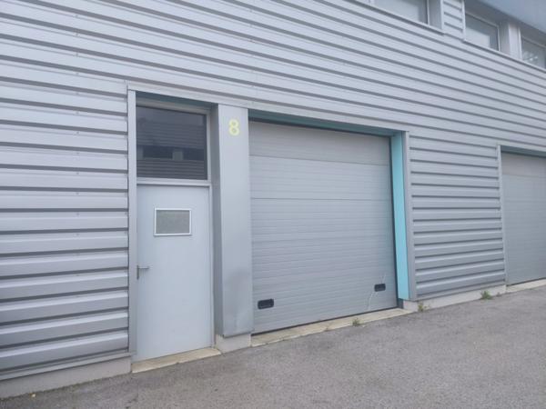 Opportunité rare : local avec bureaux & clim – Garosud Montpellier