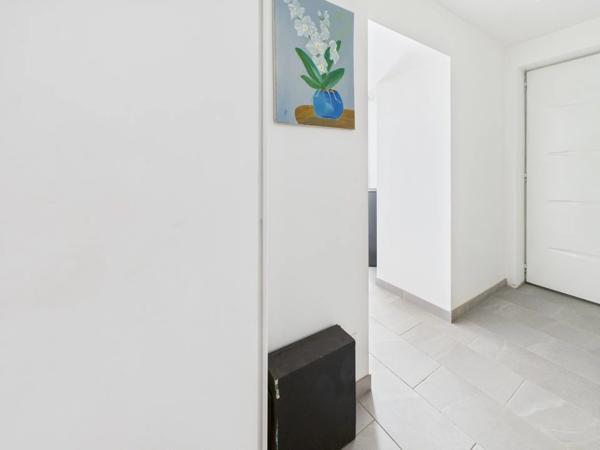 À vendre maison avec dépendances et terrain