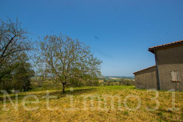 belle maison à colombages avec dépendances et grand terrain