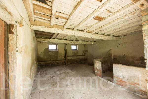 belle maison à colombages avec dépendances et grand terrain