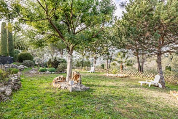 Maison à vendre 7 pièces de 205 m² à Les Adrets-de-l'Estérel