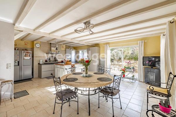 Maison à vendre 7 pièces de 205 m² à Les Adrets-de-l'Estérel