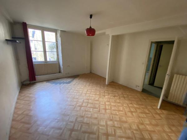 Maison à ALENCON, 61000 - 6 pièces 260m²