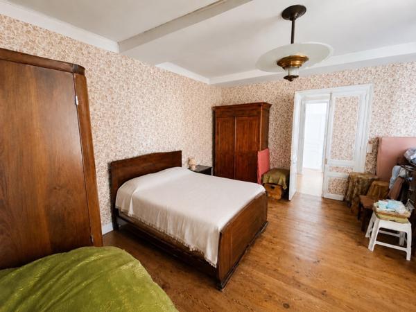 Maison à ALENCON, 61000 - 6 pièces 260m²
