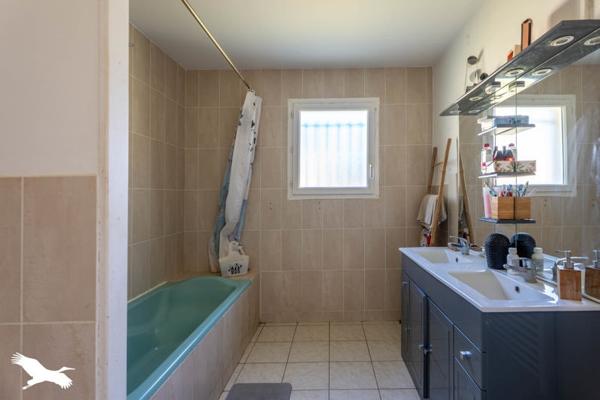 Maison à vendre |  Montlieu-la-Garde |  6 pièces | 161 m²