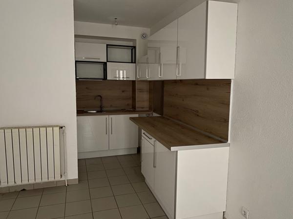 APPARTEMENT DE TYPE F3 TRIPLEX