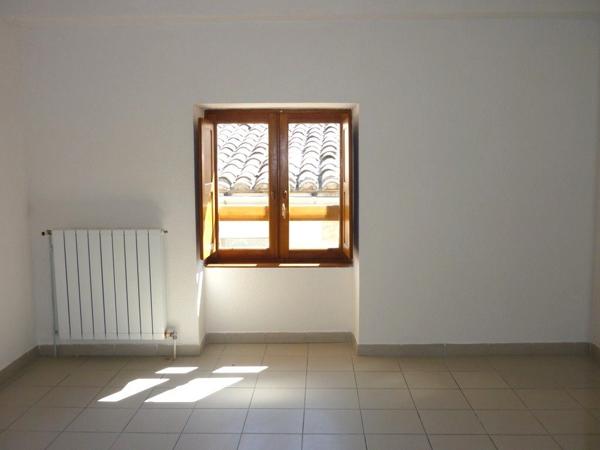 APPARTEMENT DE TYPE F3 TRIPLEX