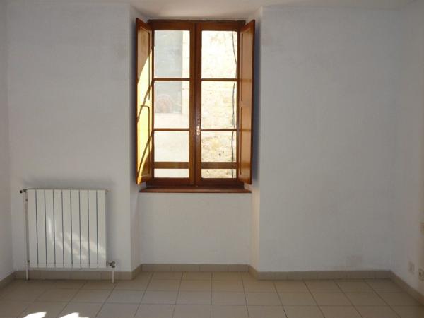 APPARTEMENT DE TYPE F3 TRIPLEX