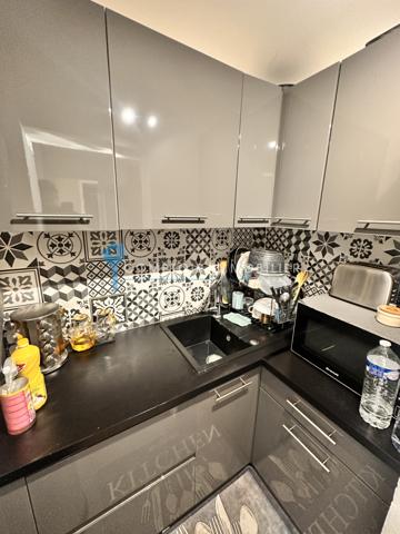 Appartement
                                                                                                                                                                                                                                                                                                                        4 pièce(s)                                                                                                                                                                                                          3 chambre(s)                                                                                                                                                                                                          70  m²