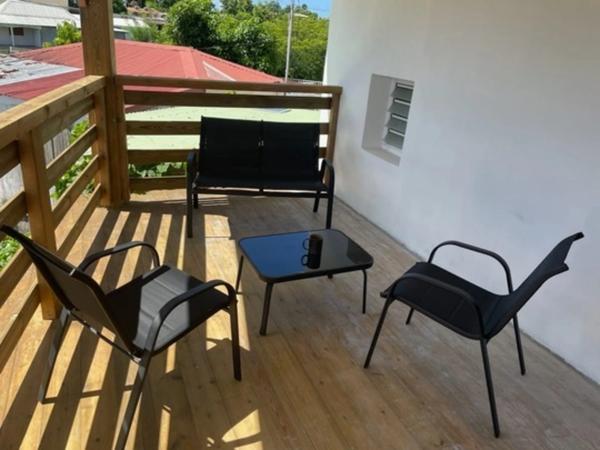 LOCAL D'ACTIVITE VUE DEGAGEE SUR LA CAMPAGNE jolie maison située à Mare Gaillard, LE GOSIER (971)