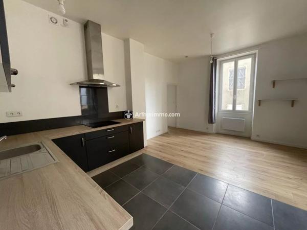 Location Appartement 2 pièces 41 m2 à Millau