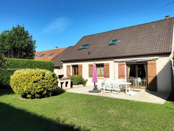 Charmante maison de 121 m², 6 pièces, garage et terrain de 585m² à LUCE 28110