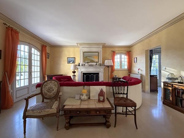 Maison à vendre à Royan - 5 chambres, 198 m²