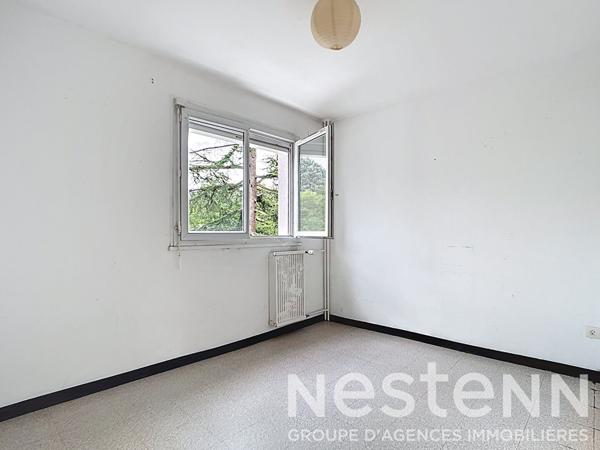 NEUVILLE SUR SAONE - APPARTEMENT T3 - 2 CHAMBRES - LOGGIA - EMPLACEMENT IDEAL