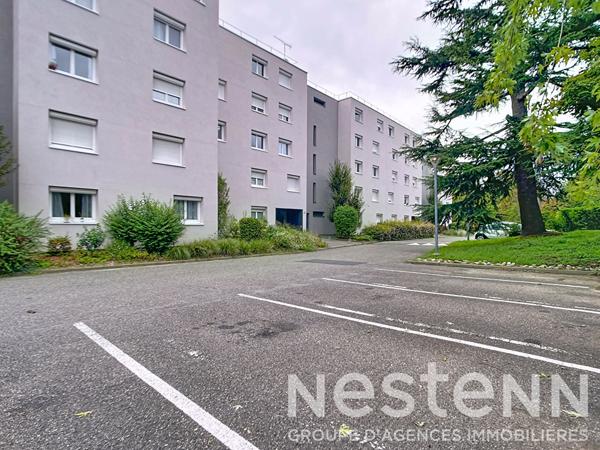 NEUVILLE SUR SAONE - APPARTEMENT T3 - 2 CHAMBRES - LOGGIA - EMPLACEMENT IDEAL
