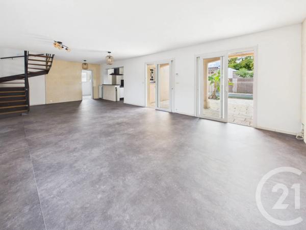 Maison à vendre  6 pièces - 162 m 2   VILLENAVE D ORNON  - 33