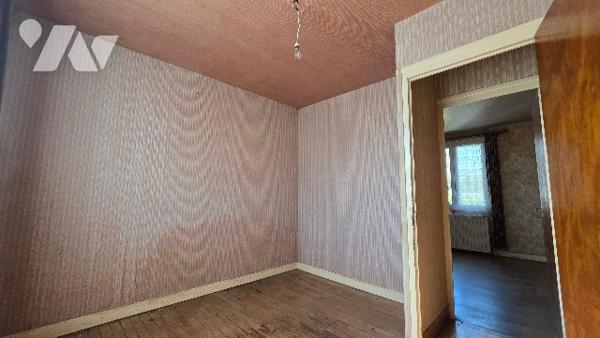 Pavillon 4 pièces (3 chambres), balcon, jardin clos avec dépendances