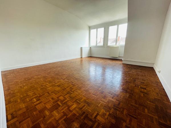 APPARTEMENT F3 LOUÉ - 76500