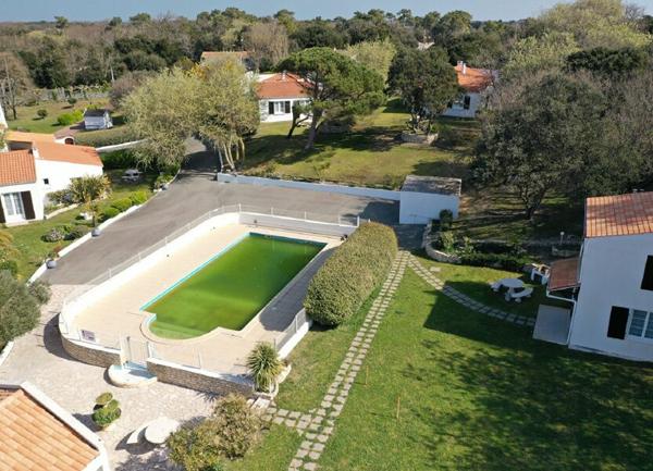 Maison à vendre    4 pièces •  Saint-Pierre-d'Oléron