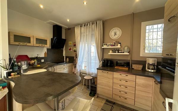 Maison à vendre    6 pièces • 122 m2 Ris-Orangis