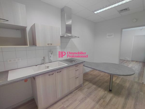 BUREAUX - 55 M2 - CONCARNEAU