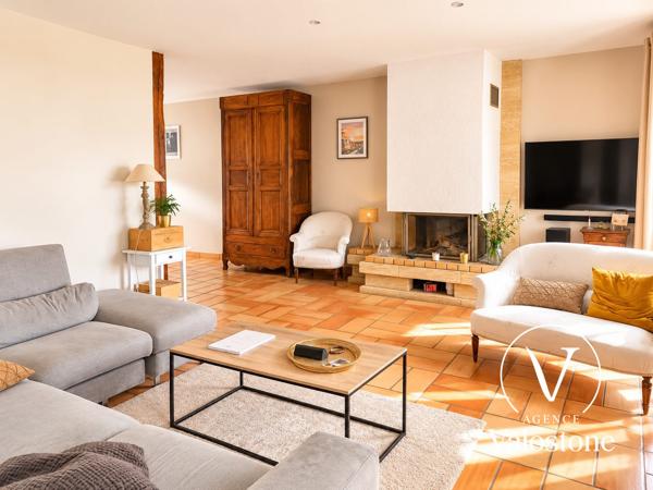 Maison de ville avec parc et piscine