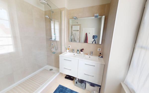 Appartement à vendre    3 pièces • 85,80 m2 Lyon 7