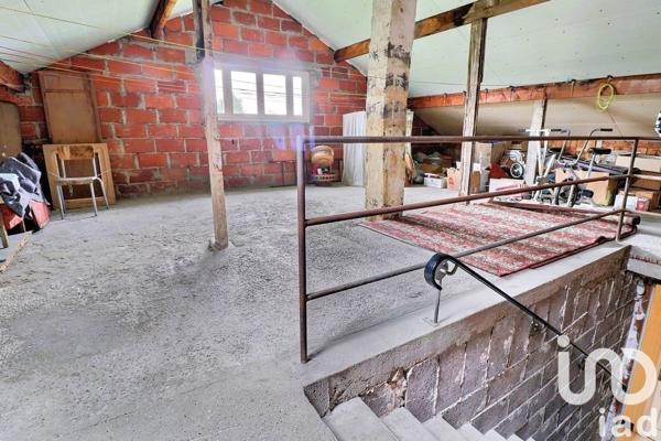 Maison traditionnelle 10 pièces de 396 m² à Torcy (77200)